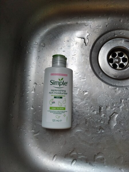 Do you get the urge to splurge on beauty products? Are your cupboards full of your stash? Join this group of beauty addicts!