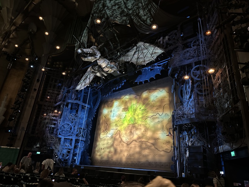 Help needed choosing seats for Wicked in the Apollo.