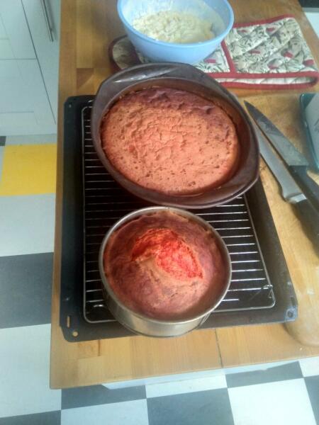 Thread 9 - TalkLair: “Russell's teapot goes on being round”