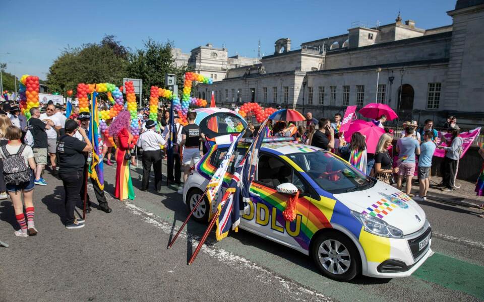 No more rainbow badges for the met