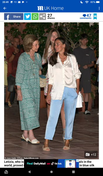 Royal Style and Beauty: Carpe Diadem! No tears or tiers, just tiaras please 