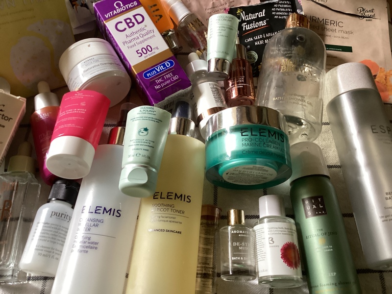 Do you get the urge to splurge on beauty products? Are your cupboards full of your stash? Join this group of beauty addicts!