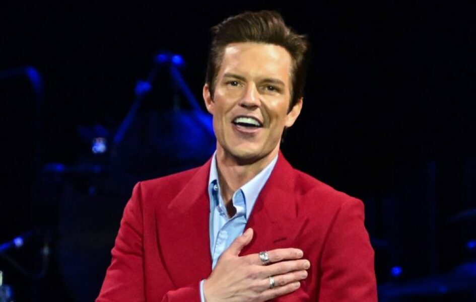 To think that Brandon Flowers looks like Orson Hodge?