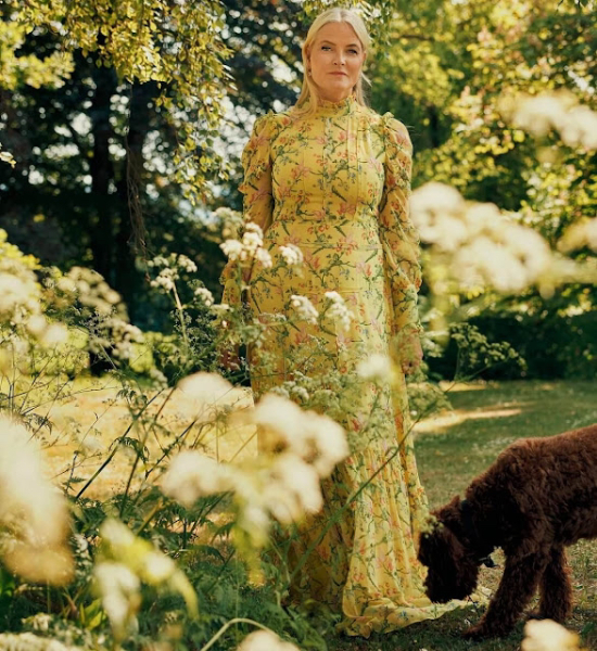 Royal Style and Beauty - what goes in the Bold Tower? White stilettos, green coats and too much of the flower?