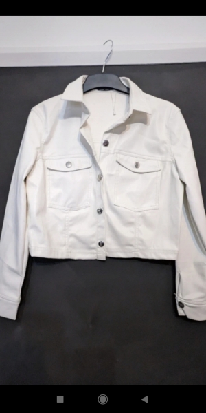 What jacket or light coat?