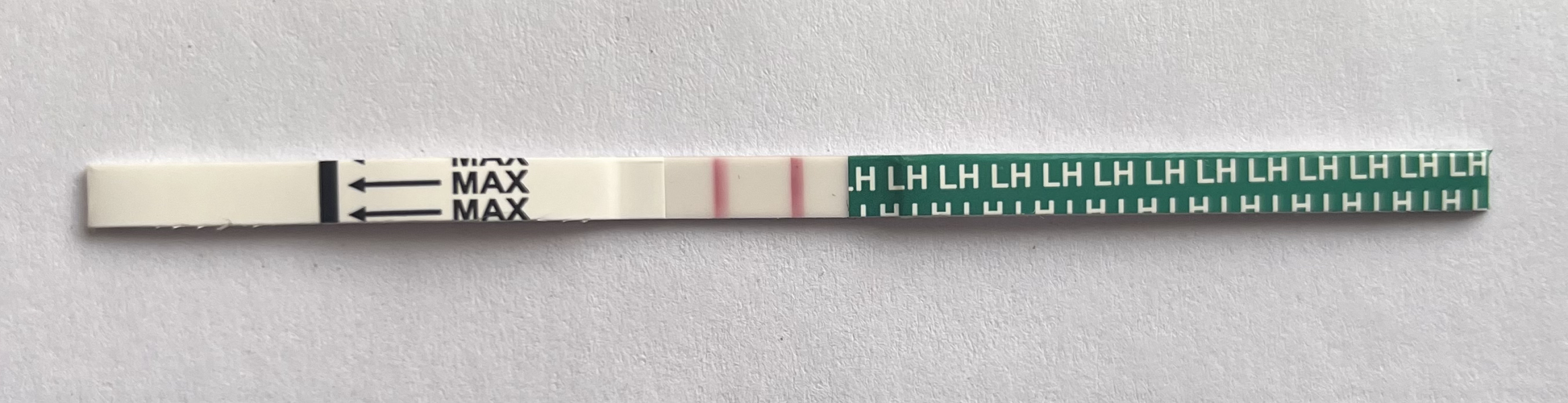 Premom saying "low" OPK but clear blue static smiley