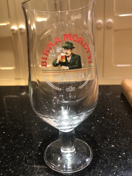 friend pinched a glass from a restaurant