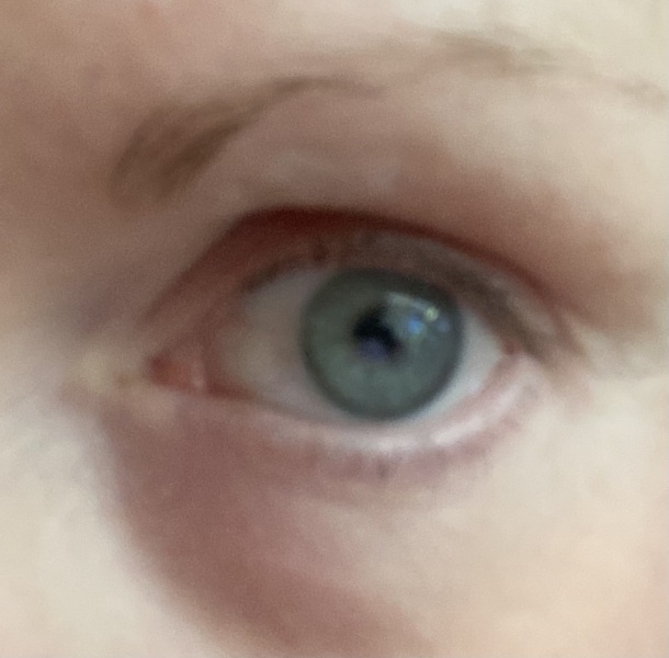 What colour are your eyes?