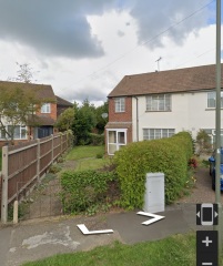 Parking/Could a car fit through this gap?