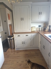Anyone had their kitchen cupboards paint sprayed?