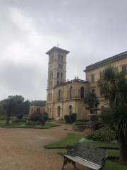 Royal Style and Beauty - what goes in the Bold Tower? White stilettos, green coats and too much of the flower?