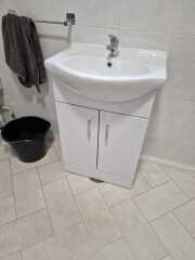 Plumber & issues with new sink - is this normal?