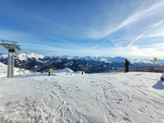 Skiing Europe Xmas w kids