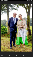 Royal Style and Beauty - what goes in the Bold Tower? White stilettos, green coats and too much of the flower?