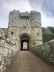 Royal Style and Beauty - what goes in the Bold Tower? White stilettos, green coats and too much of the flower?