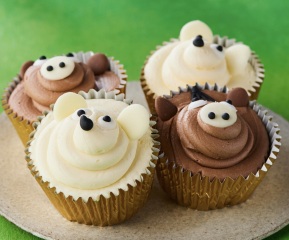 Help me find these cakes please!