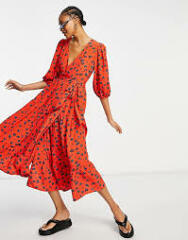 Do people still think wearing red at weddings is dodgy?