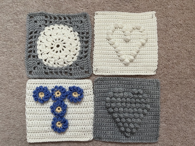 Woolly Hugs: A Blanket for fellow Mumsnetter thegreylady. Can you help us please?