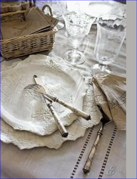 Does anyone recognize this crockery and cutlery?