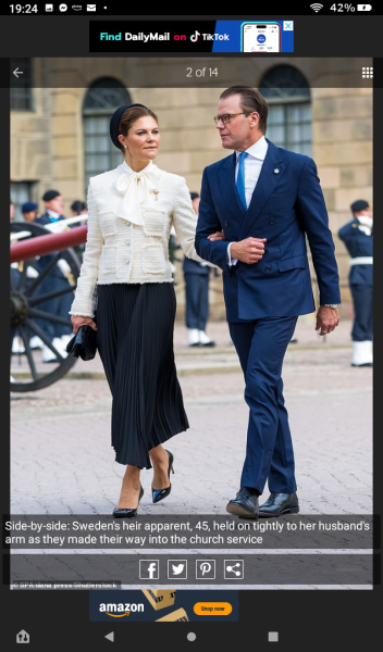 Royal Style and Beauty - what goes in the Bold Tower? White stilettos, green coats and too much of the flower?