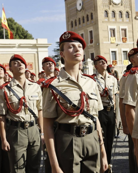 Royal Style and Beauty - what goes in the Bold Tower? White stilettos, green coats and too much of the flower?