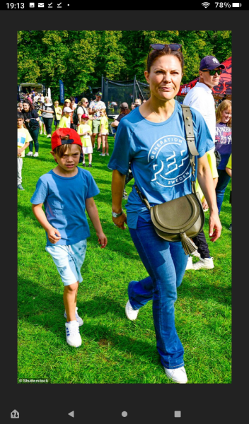 Royal Style and Beauty - what goes in the Bold Tower? White stilettos, green coats and too much of the flower?