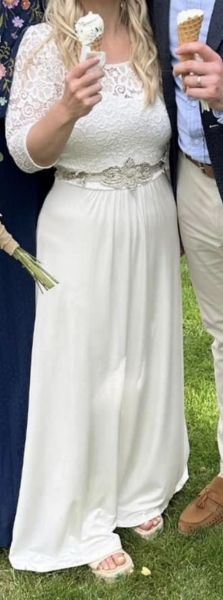 Help me find this wedding dress please!