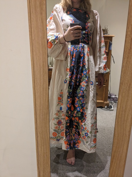 What could I wear to this wedding?