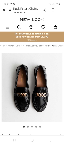 Flat shoes for this dress?