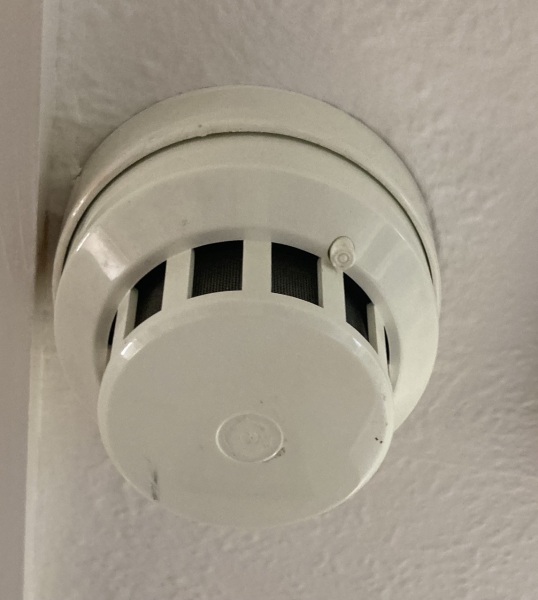 Any smoke alarm specialists around?