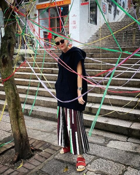 Les Parisiennes des Mamanset: A Sin of Pride