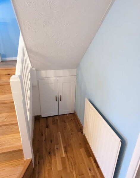is this little space good for build in wardrobe? see picture