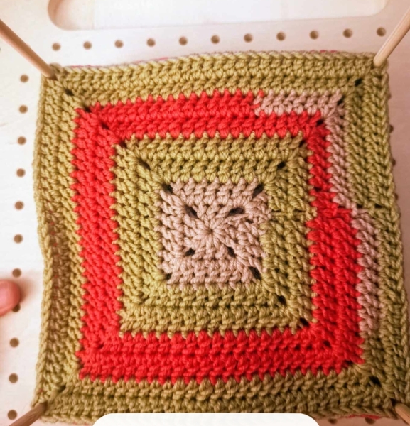 Woolly Hugs: A blanket in memory of JanH.