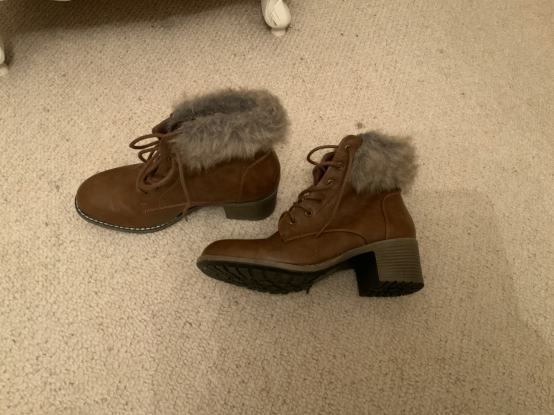 Dark Academia - anyone who loves this style?