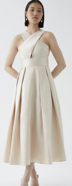 To wear champagne to a wedding?