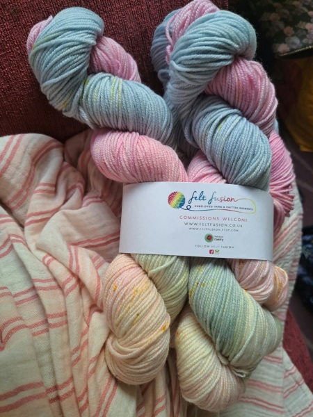 It's Crochet, Knit & Natter 10: New Year, New Yarn, New Thread!