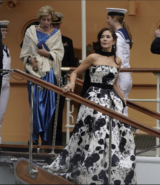 Royal Style and Beauty - what goes in the Bold Tower? White stilettos, green coats and too much of the flower?