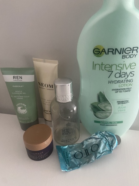 Do you get the urge to splurge on beauty products? Are your cupboards full of your stash? Join this group of beauty addicts!