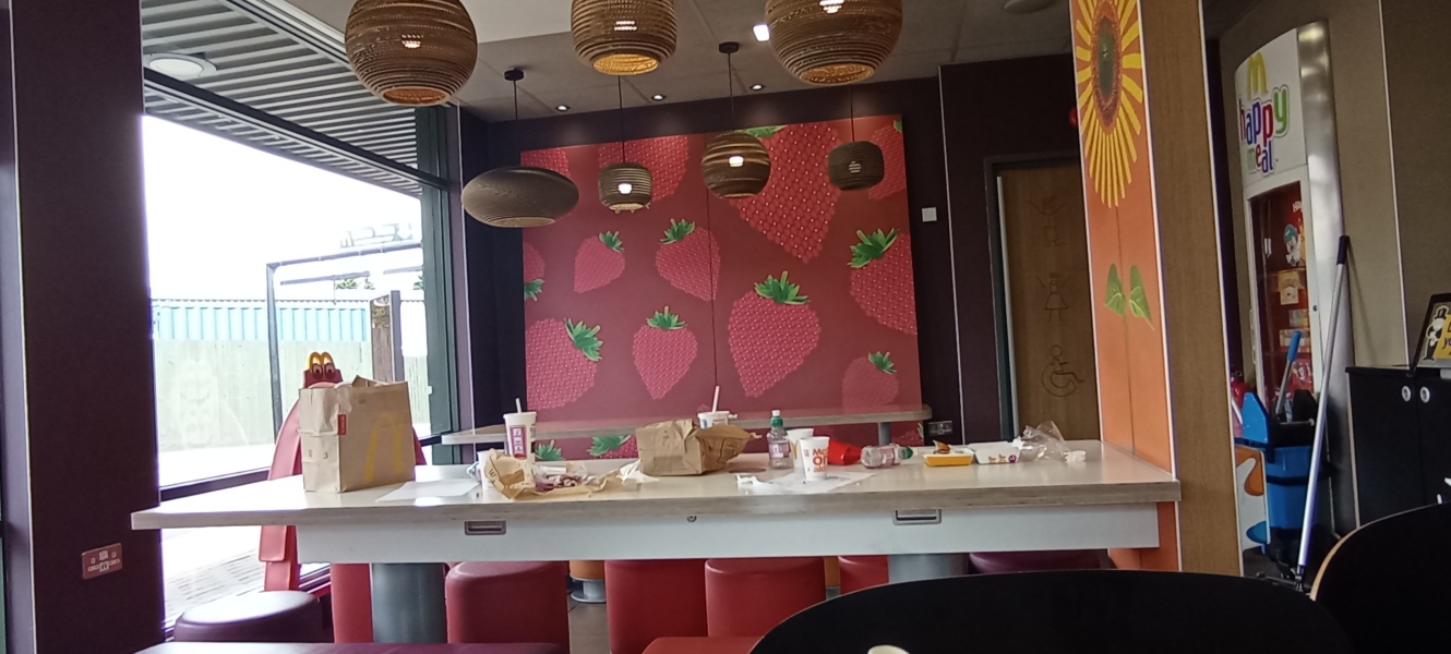 Do you clean up after yourself in fast food restaurants?