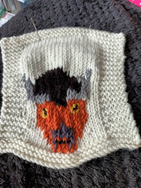 Woolly Hugs: A Blanket for fellow Mumsnetter thegreylady. Can you help us please?