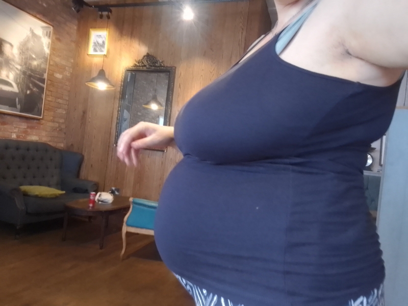 Large cyst/fibroid