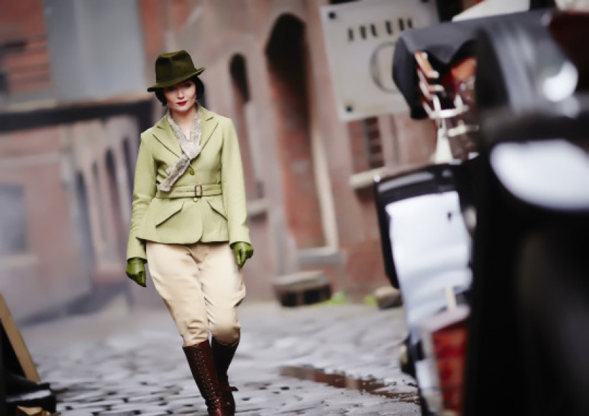 Dark Academia - anyone who loves this style?