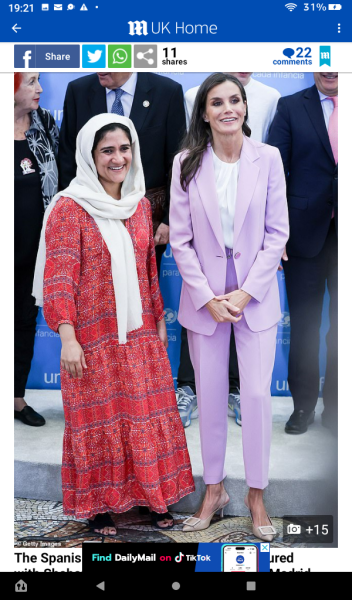 Royal Style and Beauty - what goes in the Bold Tower? White stilettos, green coats and too much of the flower?