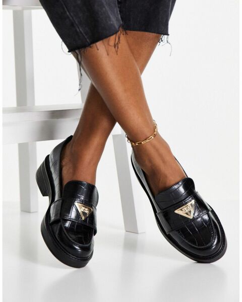 Help me find my perfect black loafers!