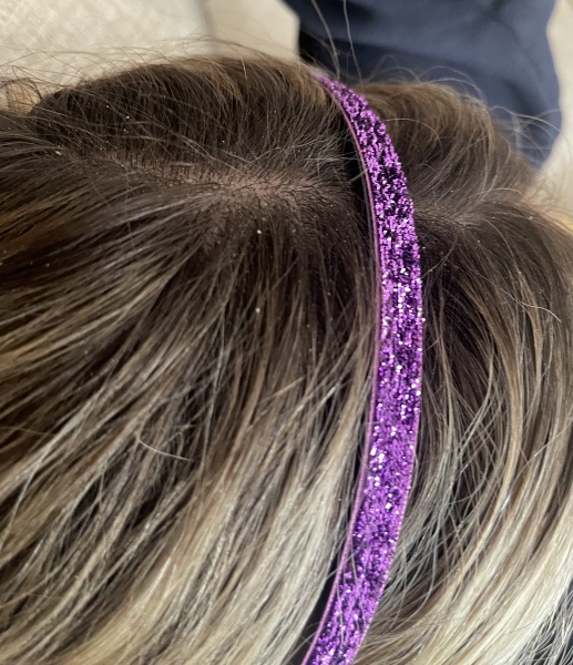 Headlice or dandruff?! Pic attached 🤢