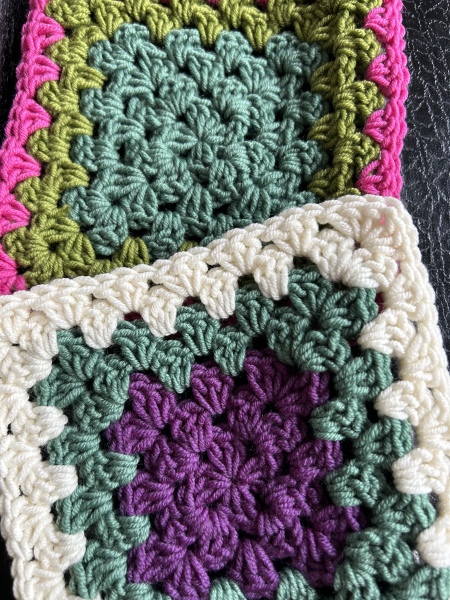 Woolly Hugs: A blanket in memory of JanH.