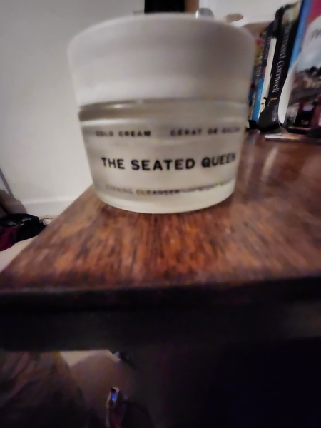 Do you get the urge to splurge on beauty products? Are your cupboards full of your stash? Join this group of beauty addicts!