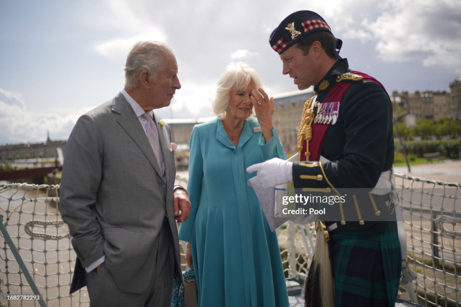 Royal Style: Embracing Autumn with a Varied Wardrobe - let's be like KC3 and enjoy!