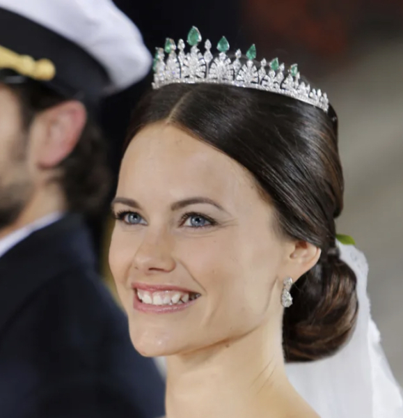 Royal Style and Beauty - what goes in the Bold Tower? White stilettos, green coats and too much of the flower?