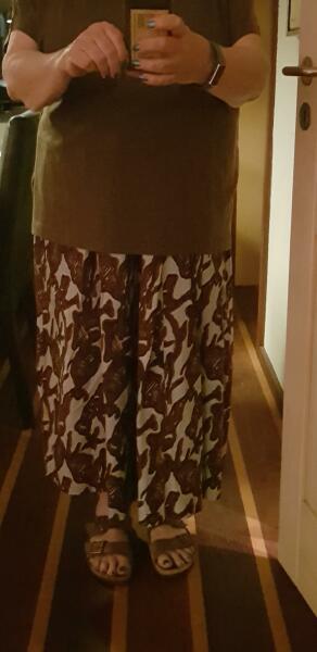 Toasties eagerly waiting for sale day, while worrying about the life of their resold items